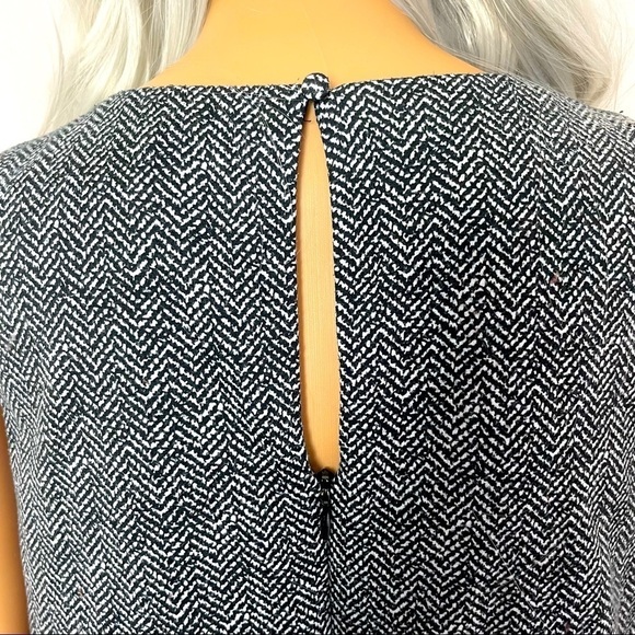 Vince Camuto Sleeveless Chevron Jumpsuit – Size Small - Picture 8 of 16